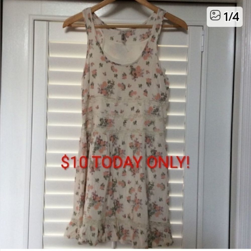 FESTIVAL READY! MUDD FLORAL BOHO/FESTIVAL DRESS! SIZE S